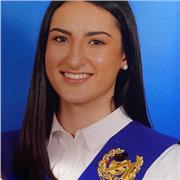 Estudiante de tercer año del grado de Educación Primaria para ayuda con deberes y preparación de exámenes